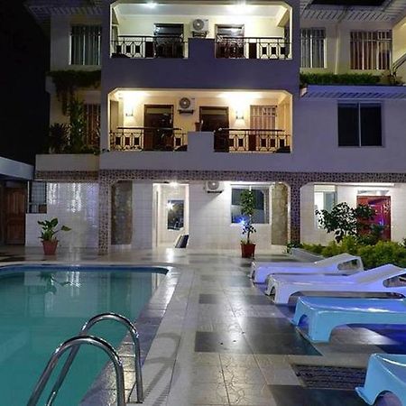 Royal City Dubai Complex Kisumu Exterior photo