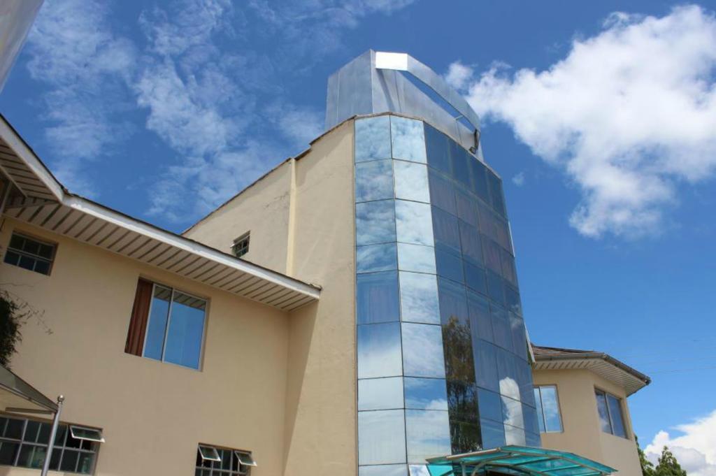 Royal City Dubai Complex Kisumu Exterior photo