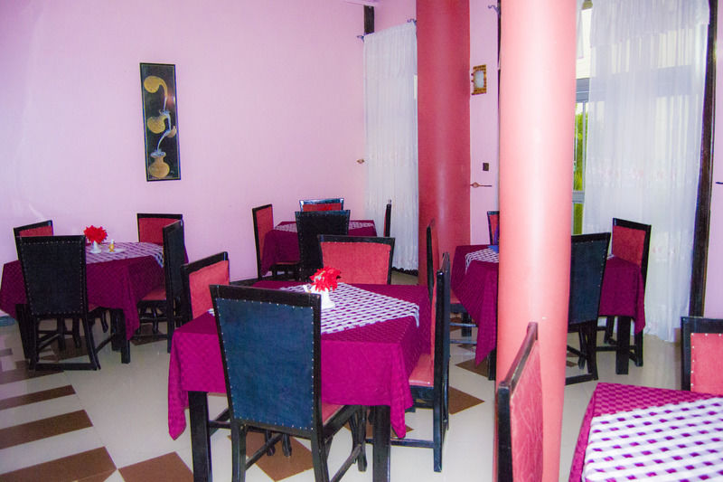 Royal City Dubai Complex Kisumu Exterior photo
