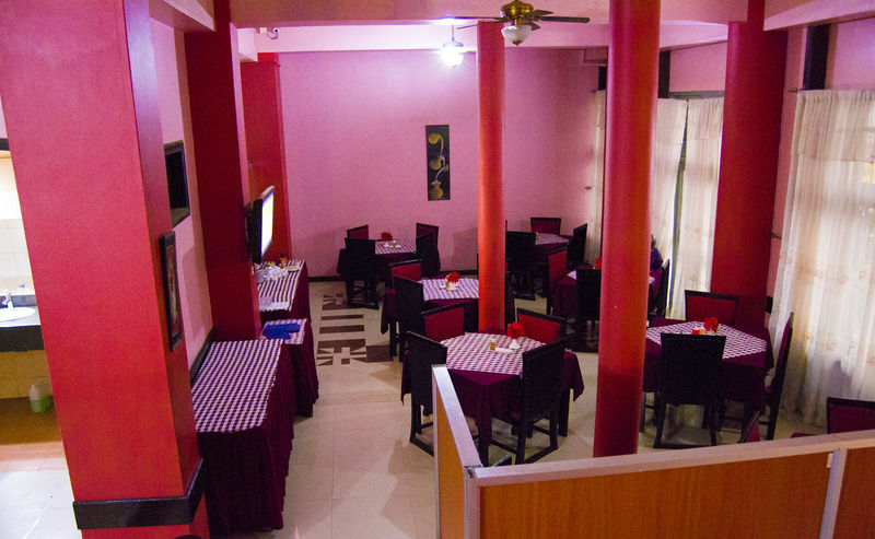 Royal City Dubai Complex Kisumu Exterior photo