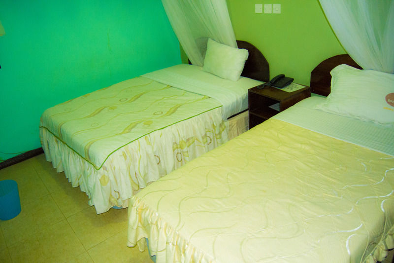 Royal City Dubai Complex Kisumu Exterior photo