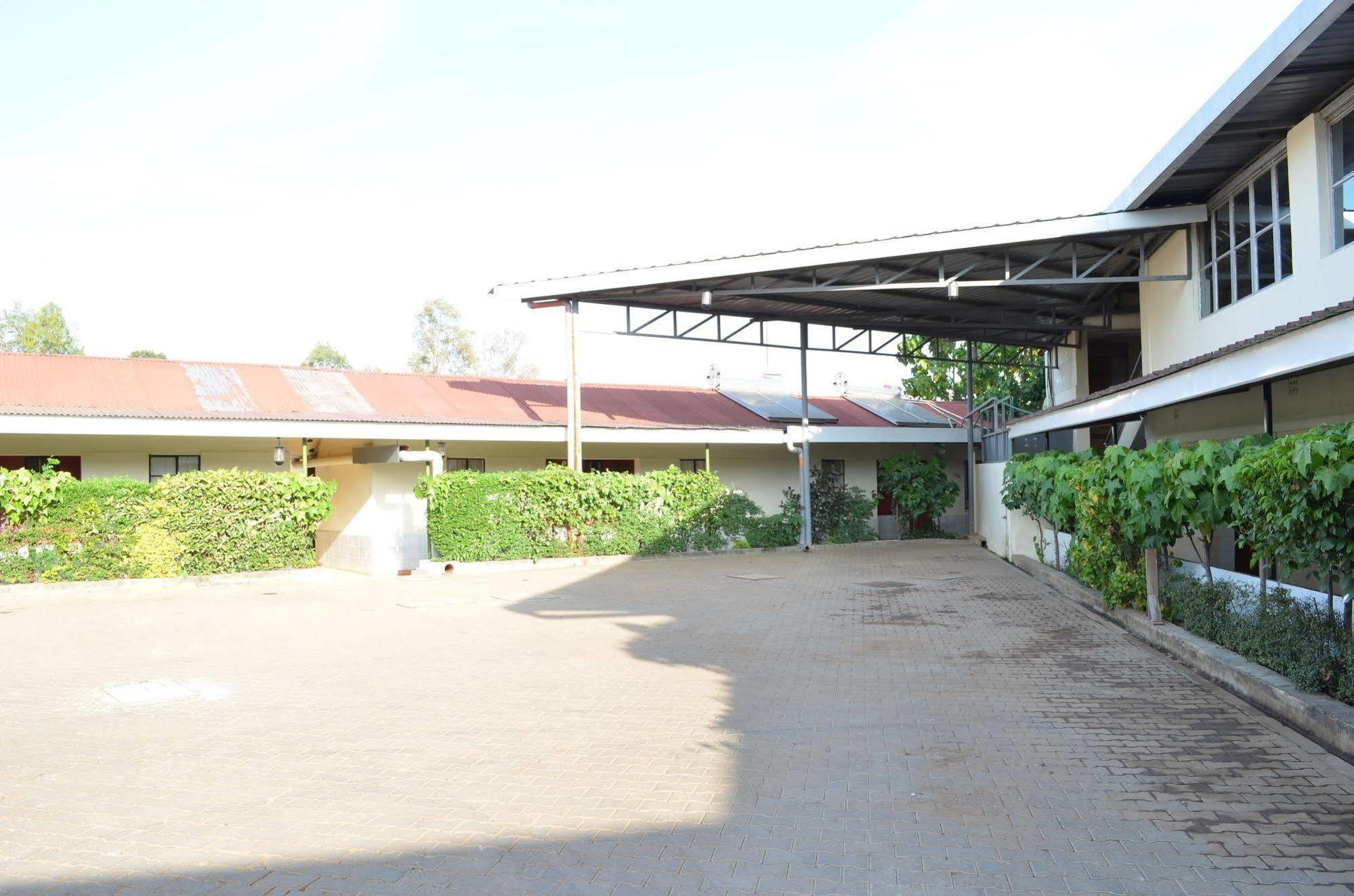 Royal City Dubai Complex Kisumu Exterior photo