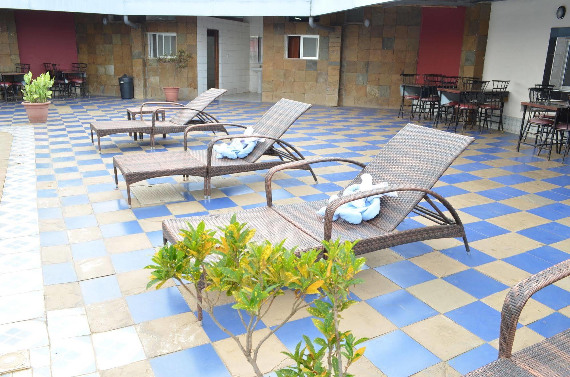 Royal City Dubai Complex Kisumu Exterior photo