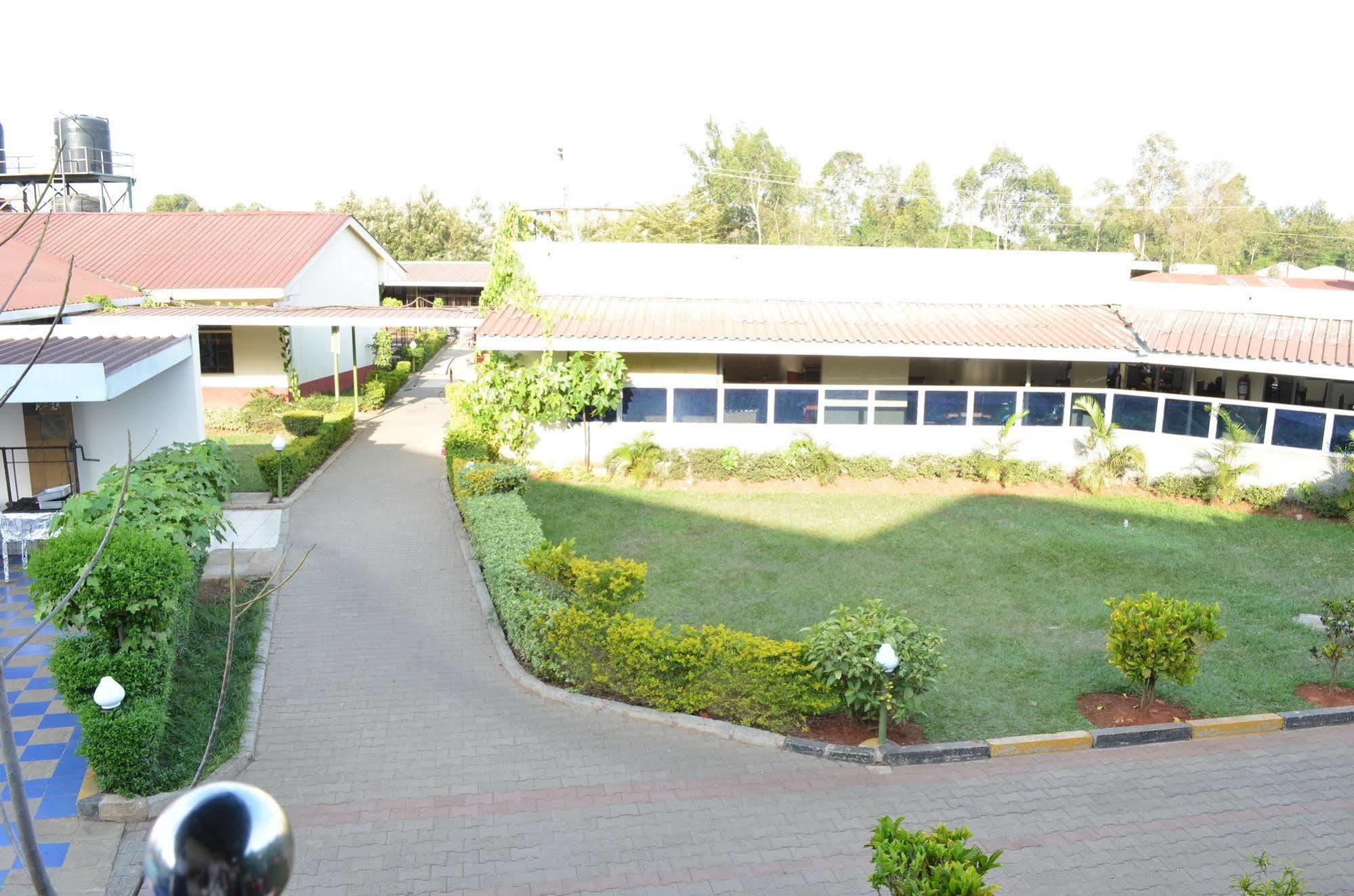 Royal City Dubai Complex Kisumu Exterior photo